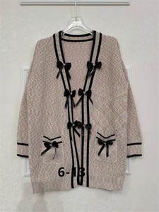 Chanel Women's Sweater 105